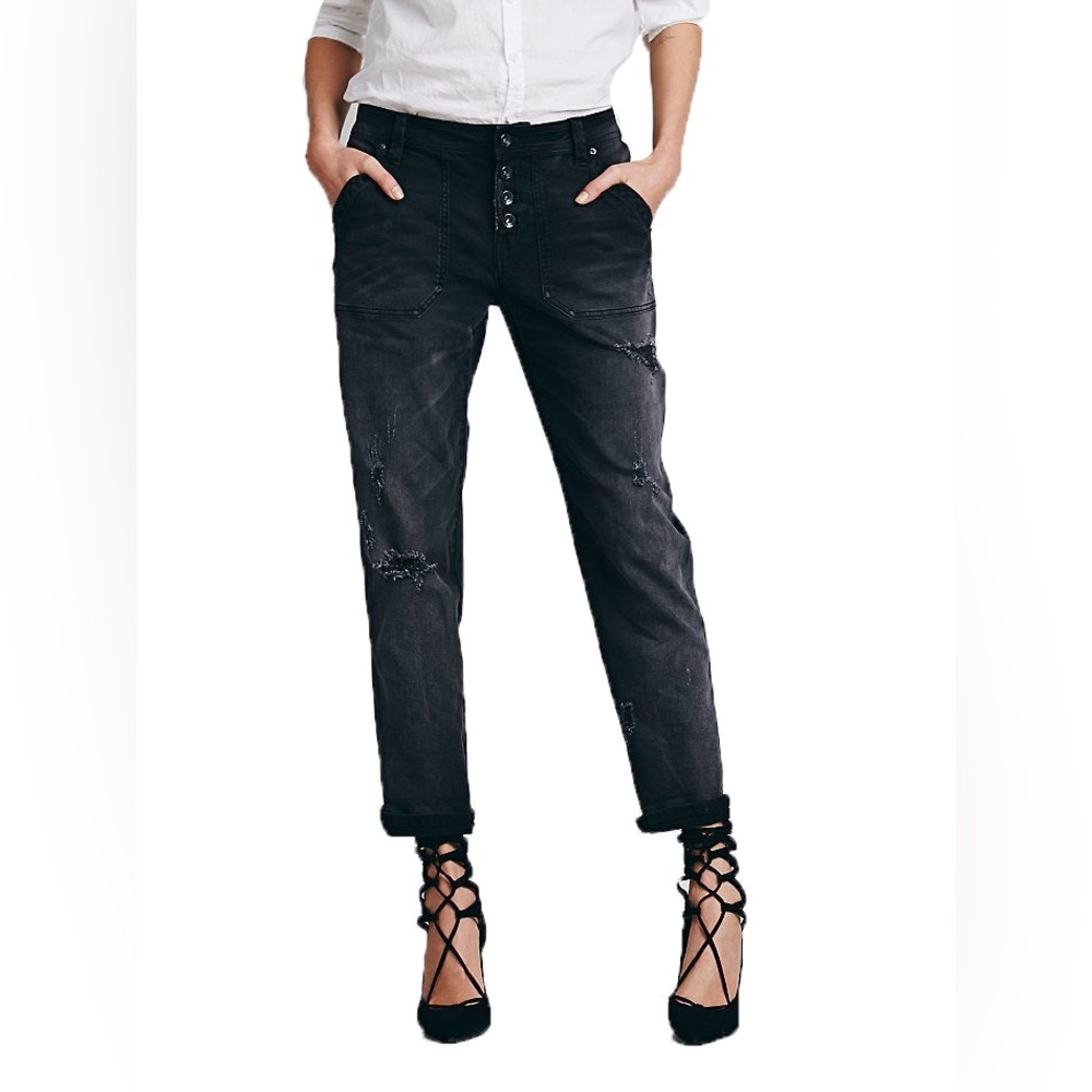 Free People Women's Mid-Rise Relaxed Mountaineer Jean Black - Picture 1 of 9